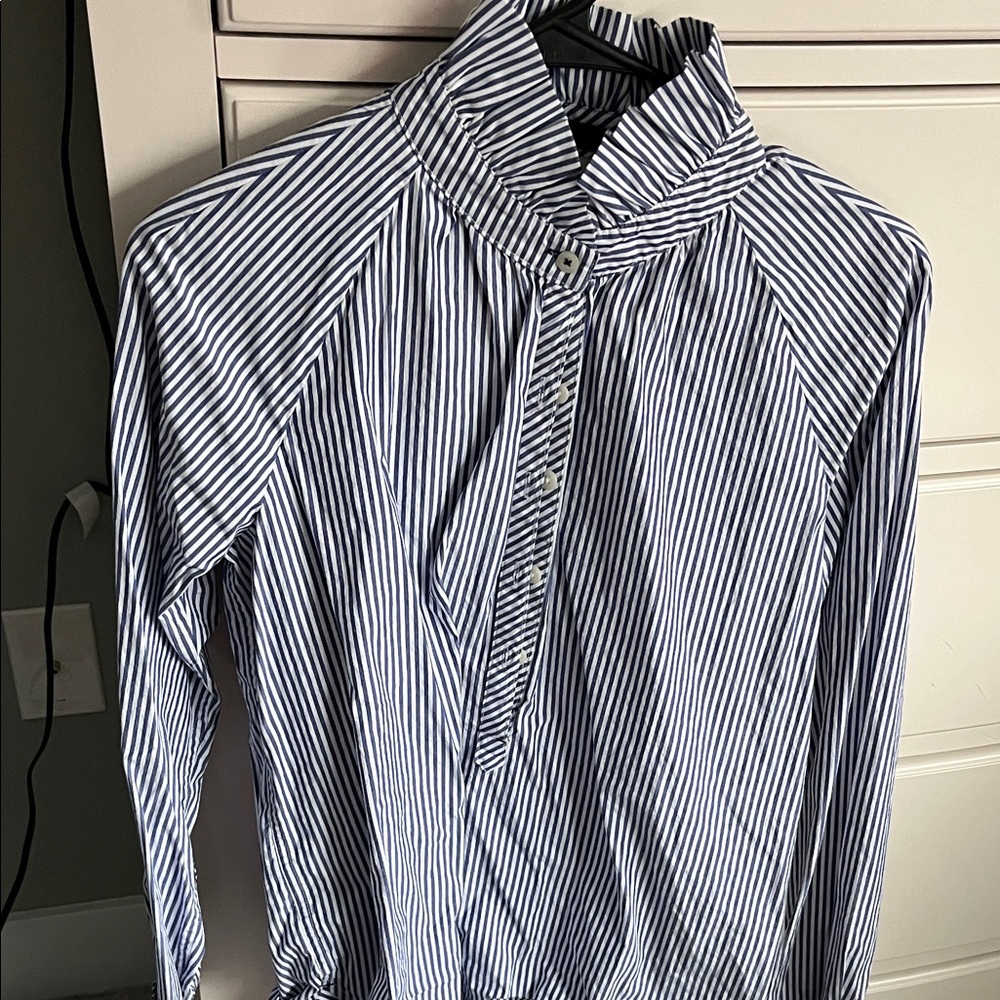 Vineyard Vines Women's Blue Striped Blouse